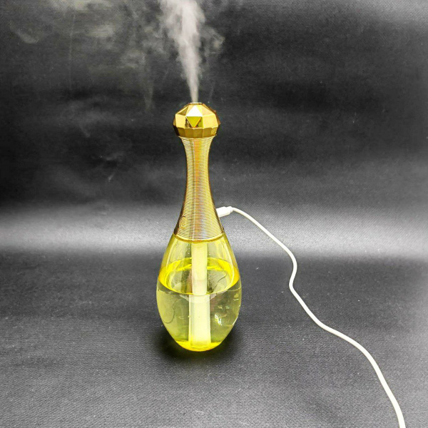 Увлажнитель (аромадиффузор) воздуха "Духи" Humidifier К13 с подсветкой 300 ml